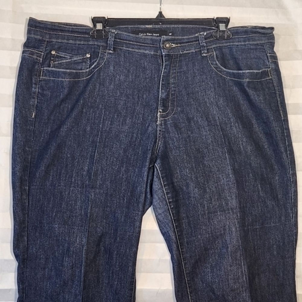 Calvin Klein Plus Size Wide Leg Flare Denim Jeans Size 18Wx33" Dark Denim‎